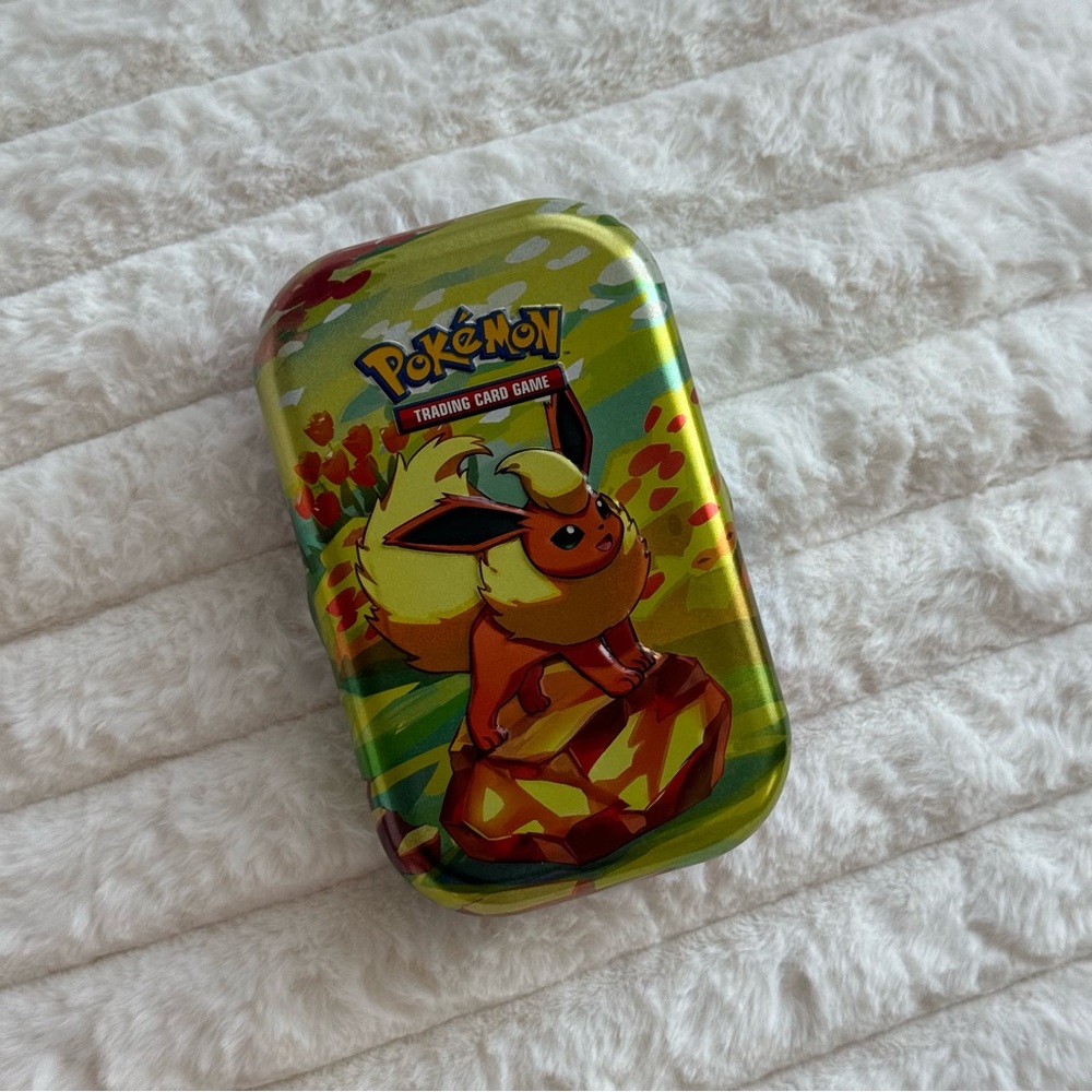 Pokemon Mini Tin Flareon